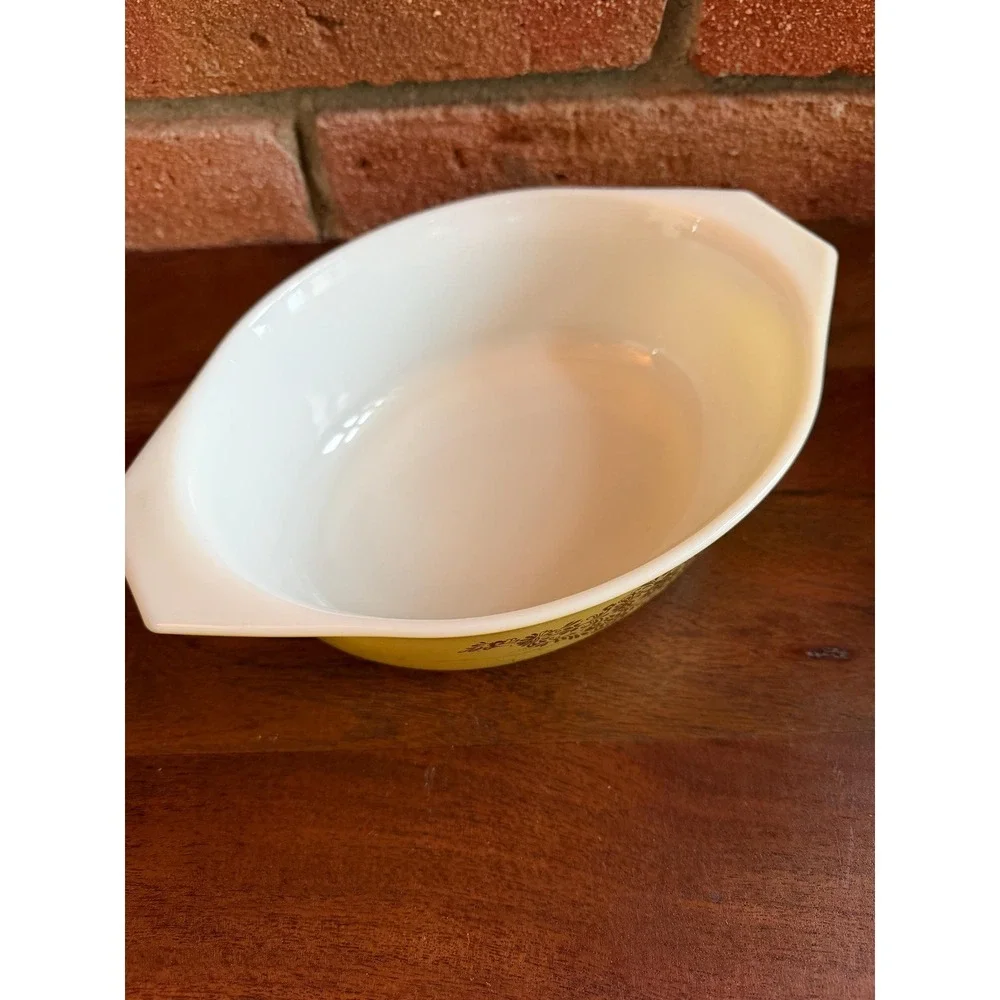 Vintage Pyrex Golden Garland 043 1.5 Qt Oval Casserole with Glass Lid